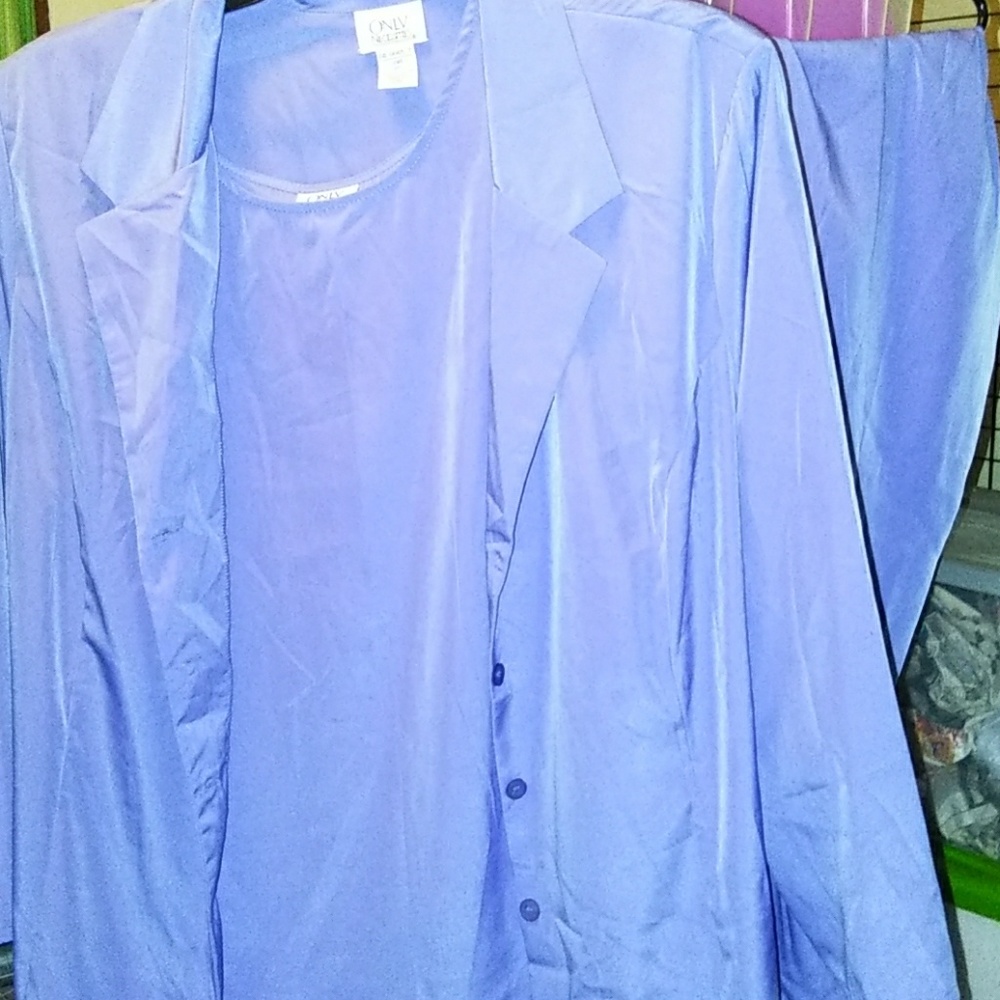 Silk pants suit